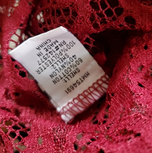 Haute Monde red lace Top - Picture 6 of 9